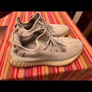 Yeezy Sesame Size 10